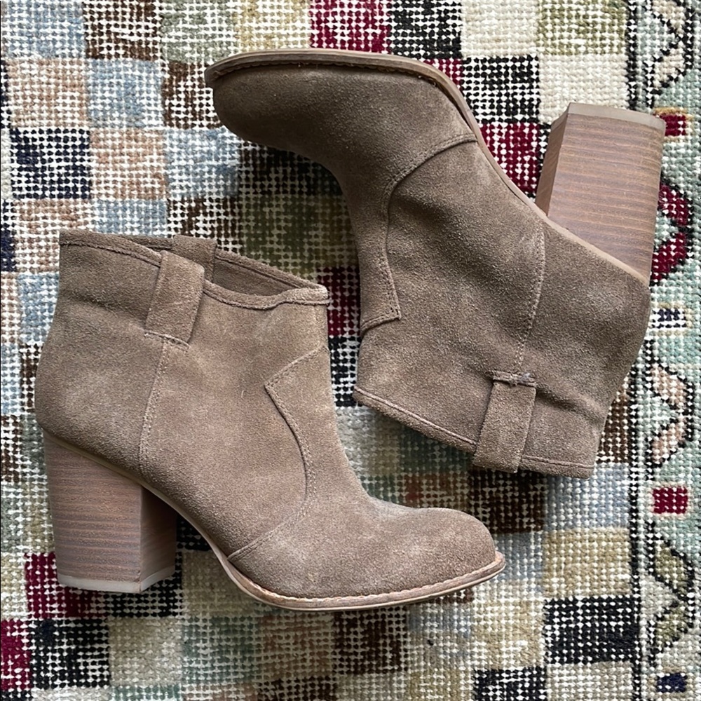 Splendid Tan Suede Ankle Boots